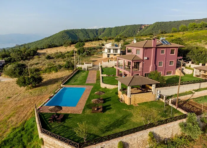 Alexandros - Four Seasons Villa Patras