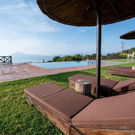 Alexandros - Four Seasons Villa