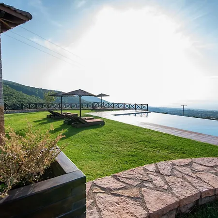 Alexandros - Four Seasons Villa Patras